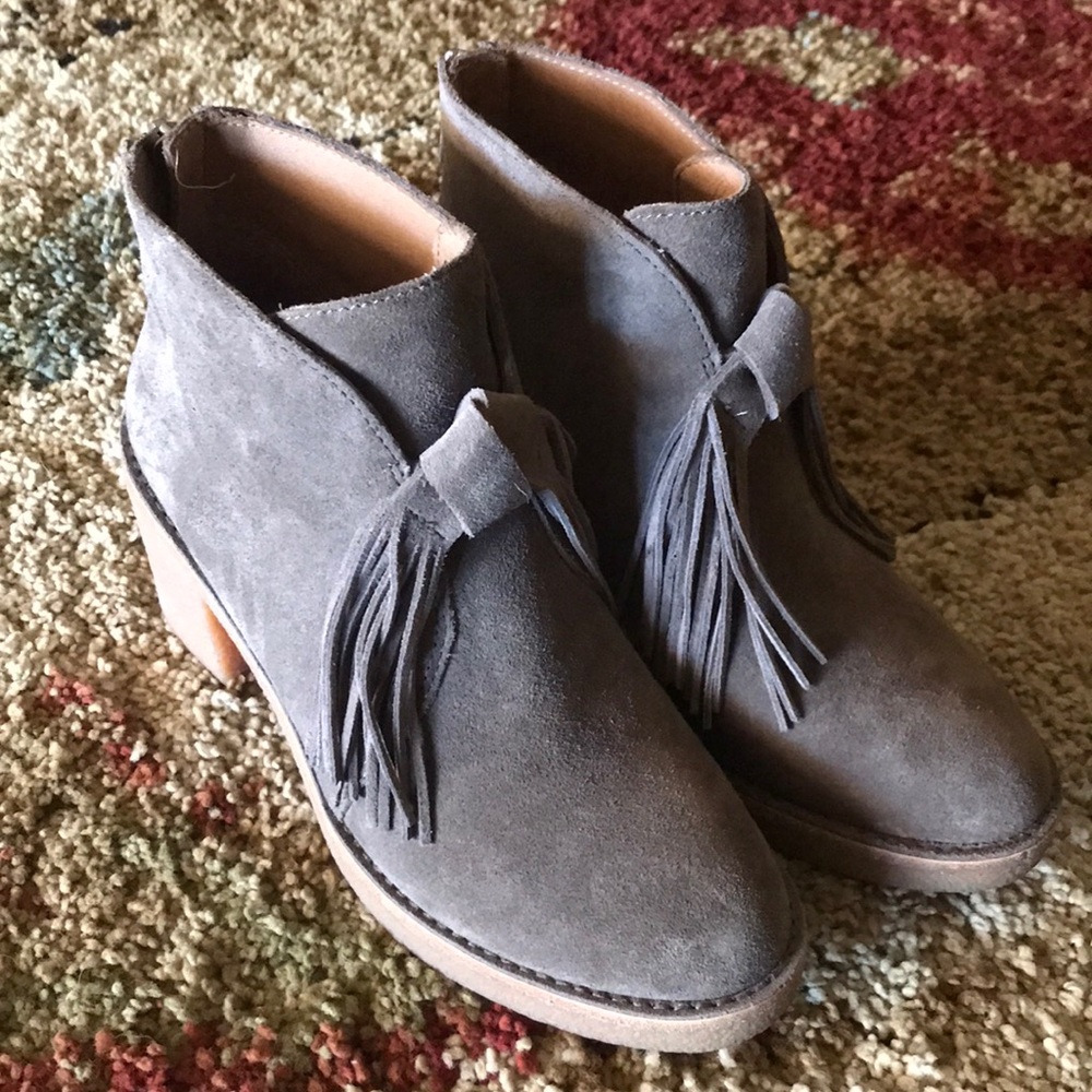 NWOT UGG Women’s Corin Ankle Bootie